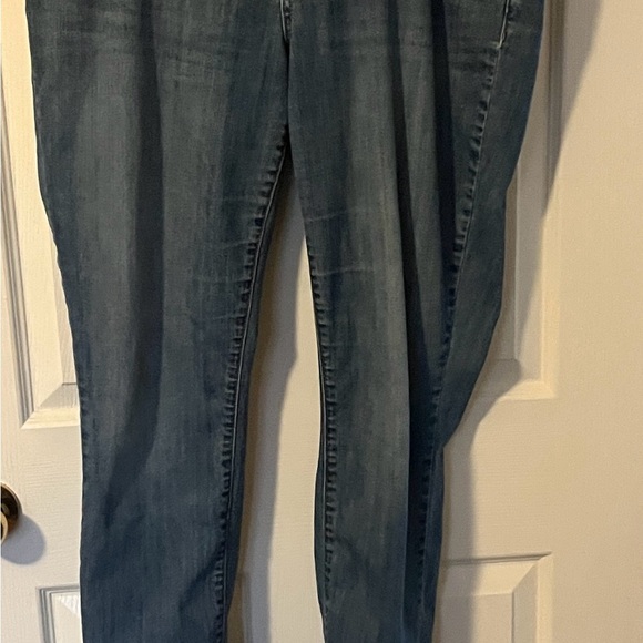 Old Navy Classic Denim Diva Jeans - Picture 1 of 4